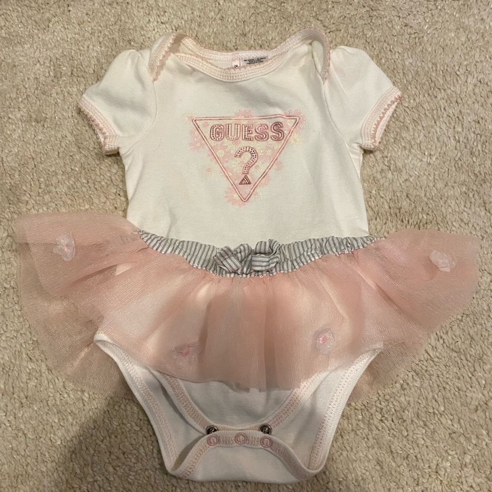 Baby girl Guess white pink floral tutu tulle bodysuit onesie sequin